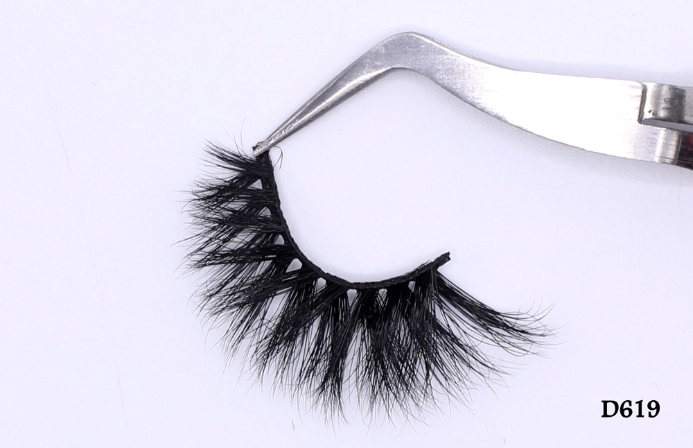 LASHES D619