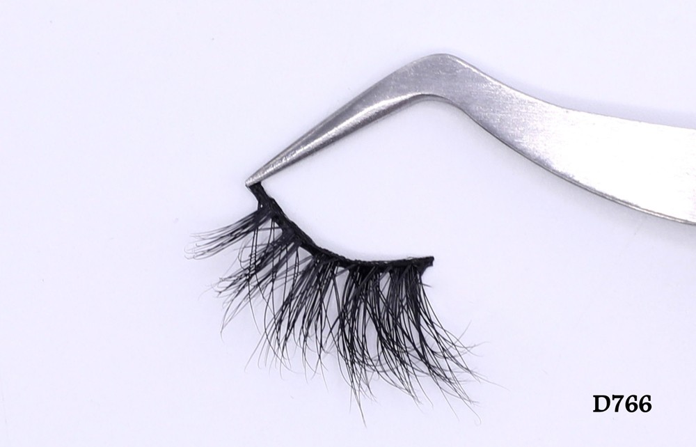 LASHES D766